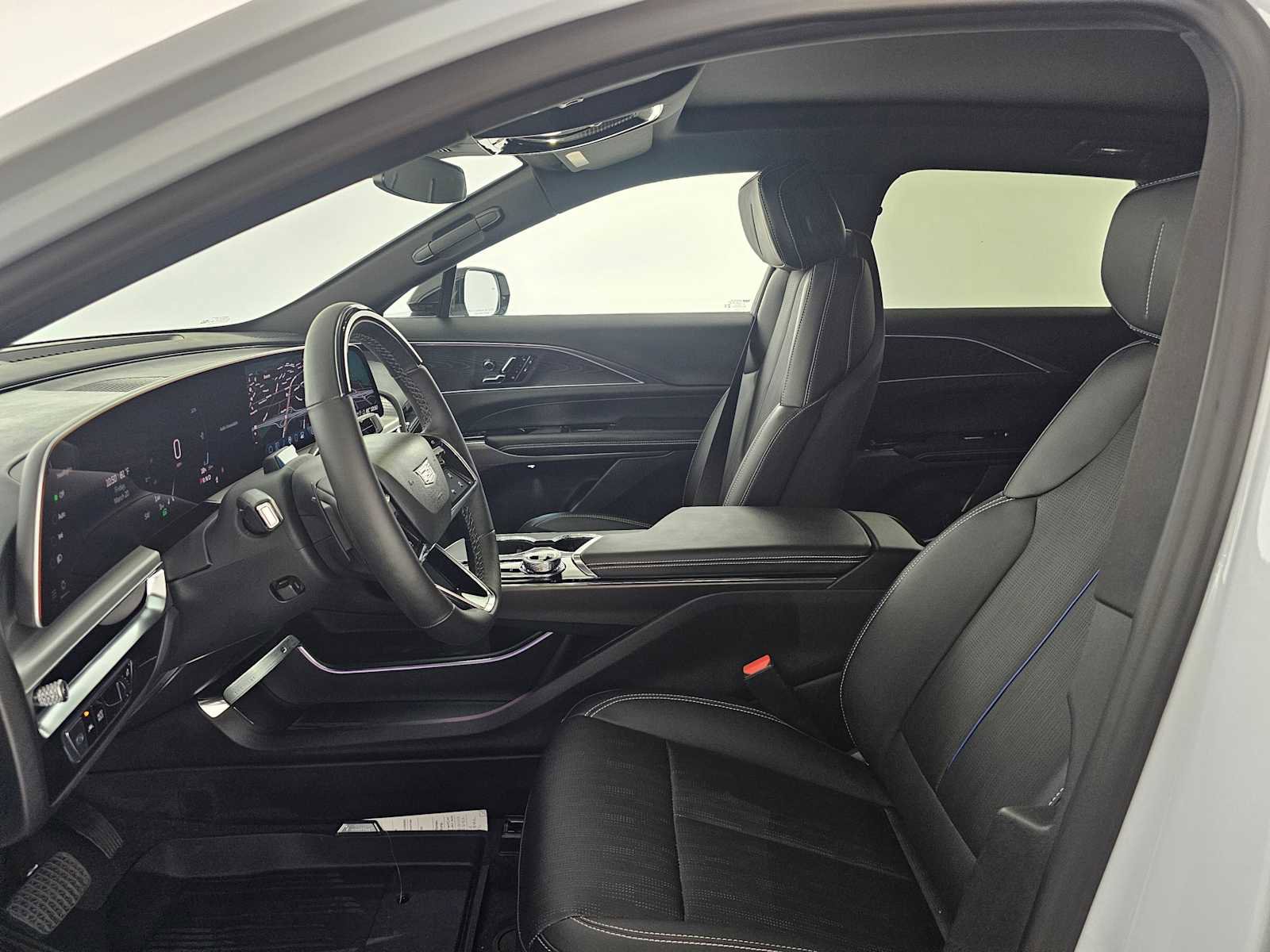 New 2026 Cadillac Lyriq Luxury w/ LPO, Floor Liner Package image 20