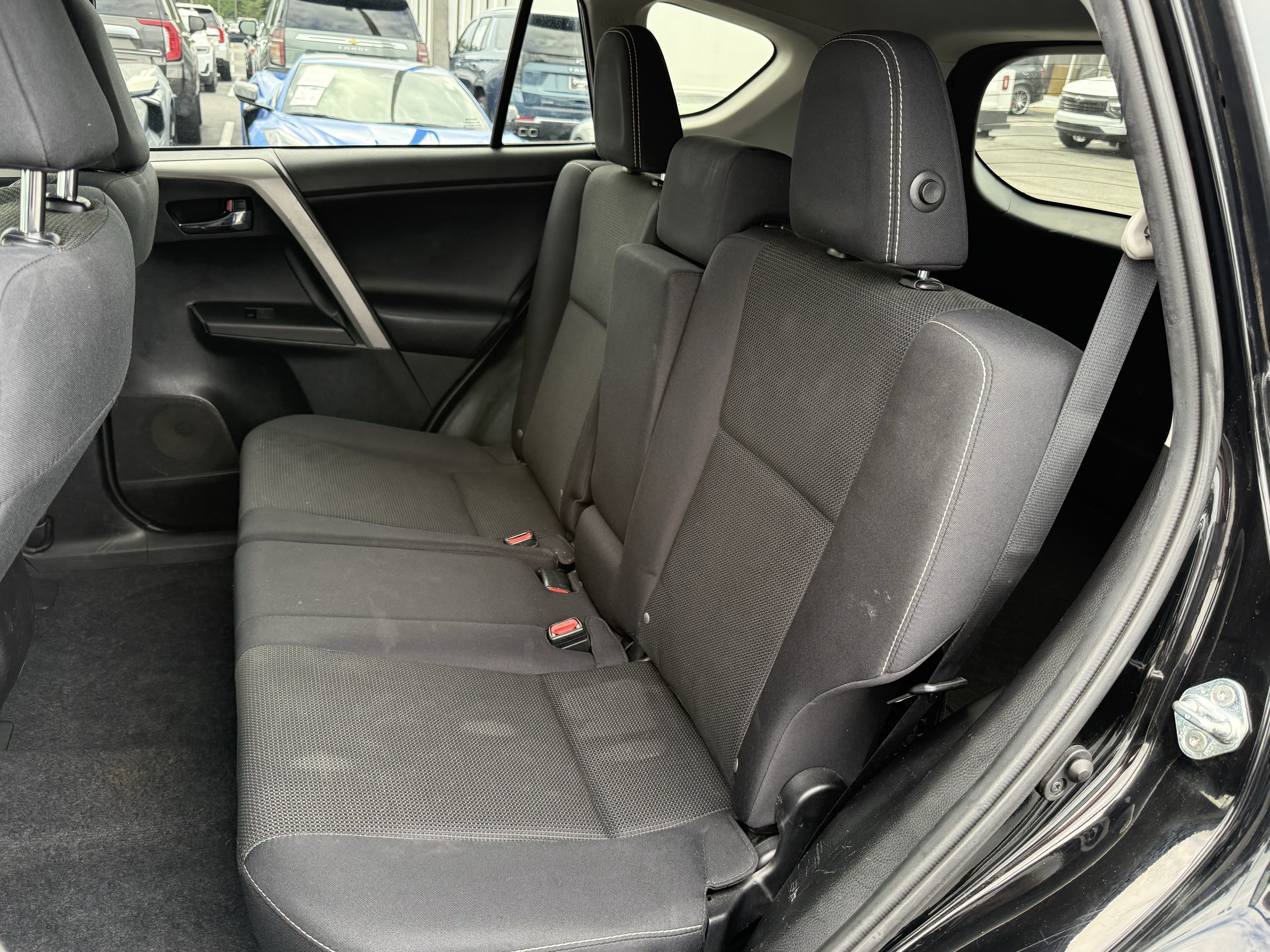 Used 2016 Toyota RAV4 XLE FWD image 29