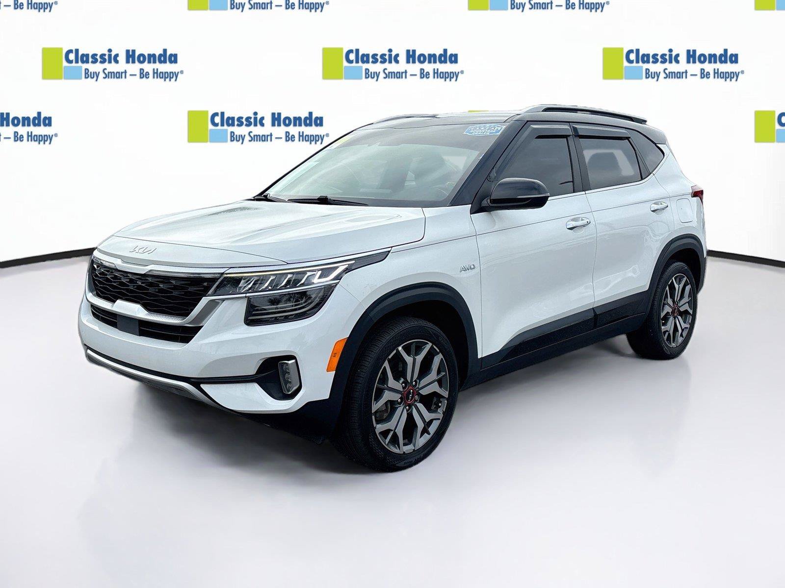 Used 2023 Kia Seltos SX AWD/4WD image 3