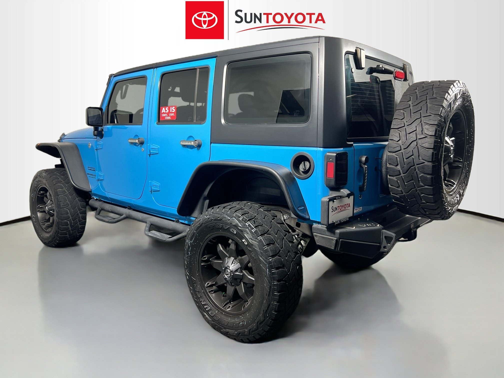 Used 2017 Jeep Wrangler Unlimited Sport w/ Connectivity Group AWD/4WD image 6