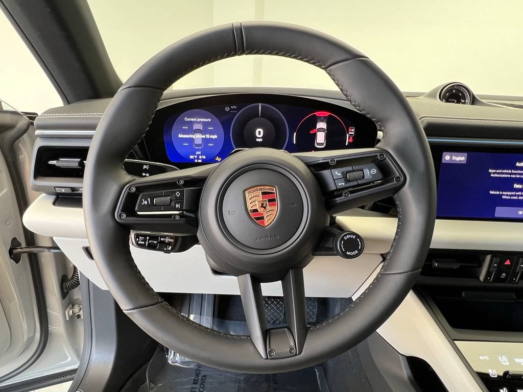 New 2026 Porsche Macan 4 Electric AWD/4WD image 7