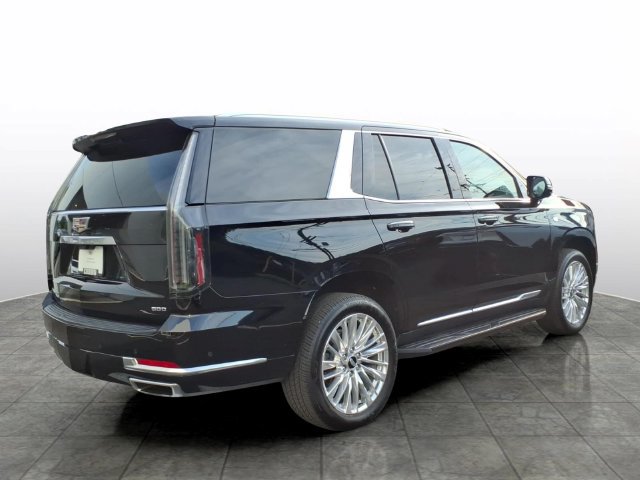 Certified 2025 Cadillac Escalade Premium Luxury w/ LPO, Floor Liner Package AWD/4WD image 5