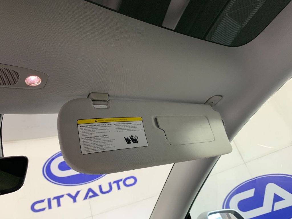 Used 2020 Tesla Model Y Long Range image 46