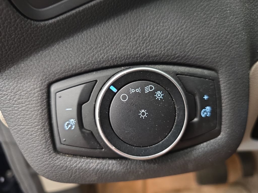 Used 2016 Ford C-MAX SE w/ Equipment Group 202A FWD image 53