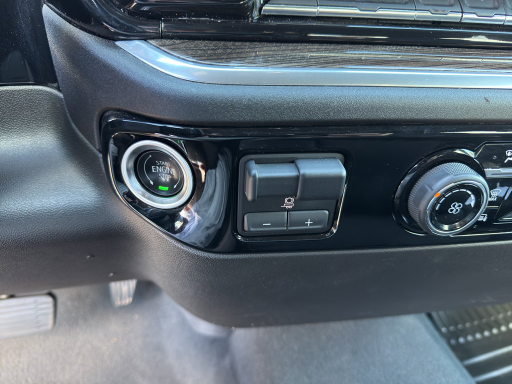 Used 2024 Chevrolet Silverado 2500 LT image 17