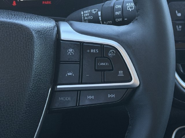 Certified 2024 Toyota Grand Highlander FWD image 14