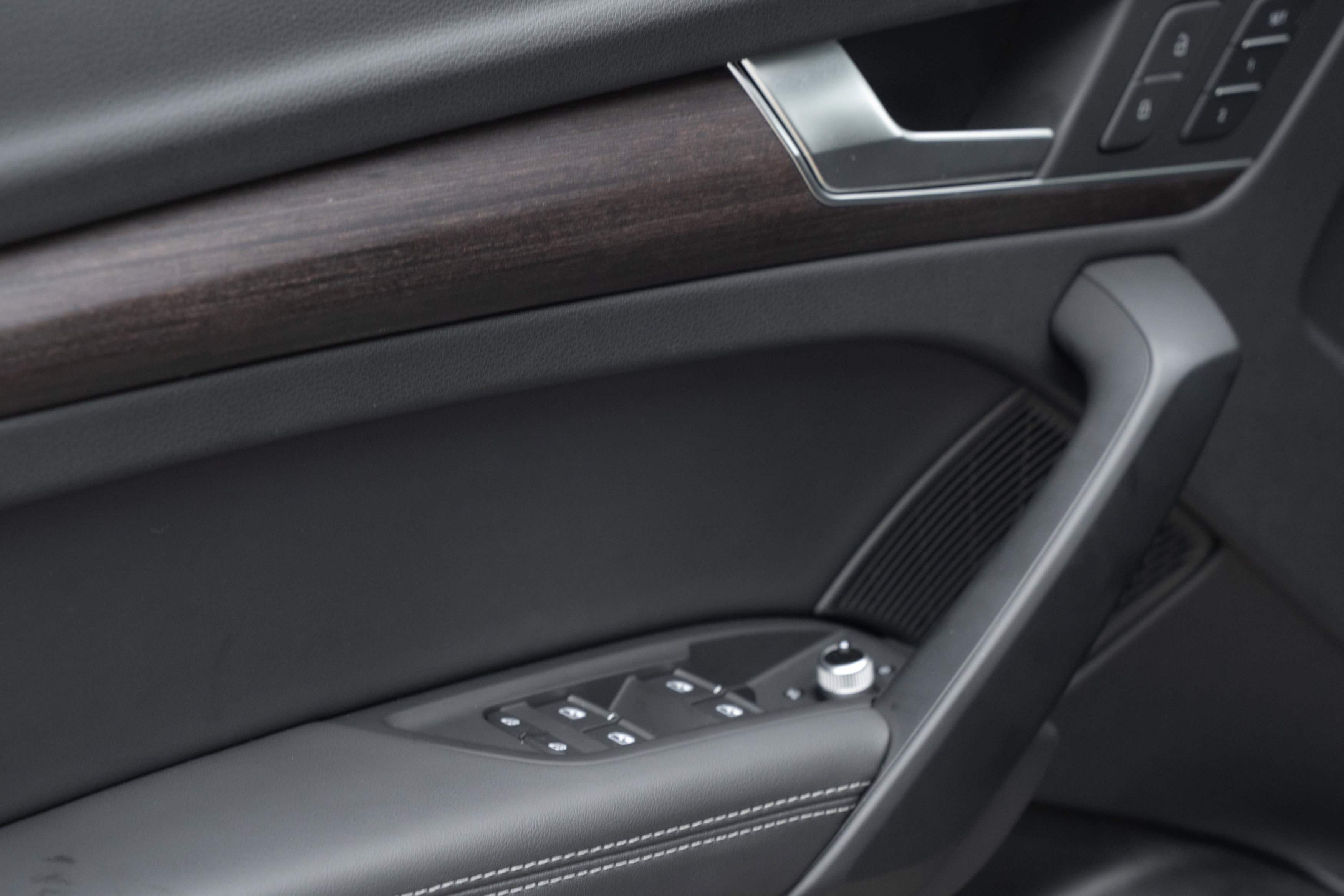 Certified 2025 Audi Q5 2.0T Premium Plus w/ Premium Plus Package image 22