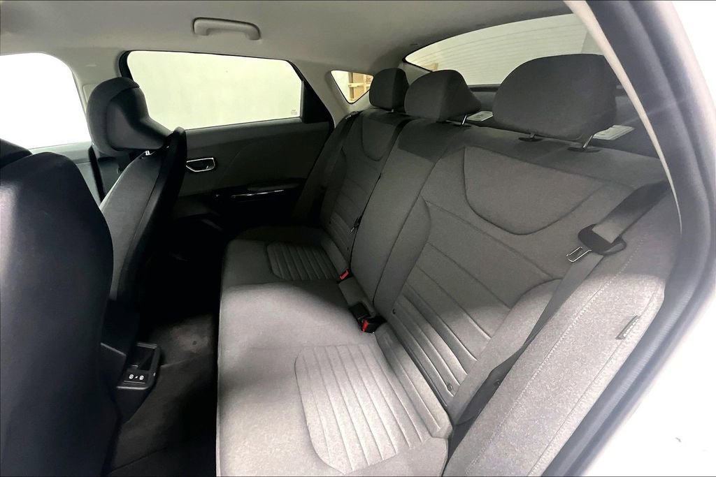 Used 2025 Kia K4 EX image 25