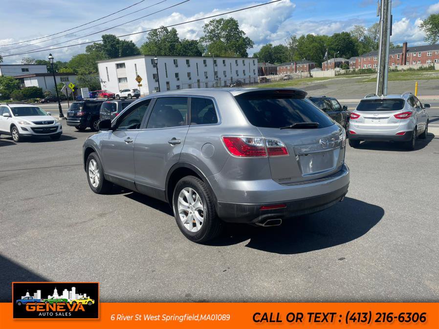 Used 2011 MAZDA CX-9 Touring w/ Moonroof & Bose Audio Pkg image 7