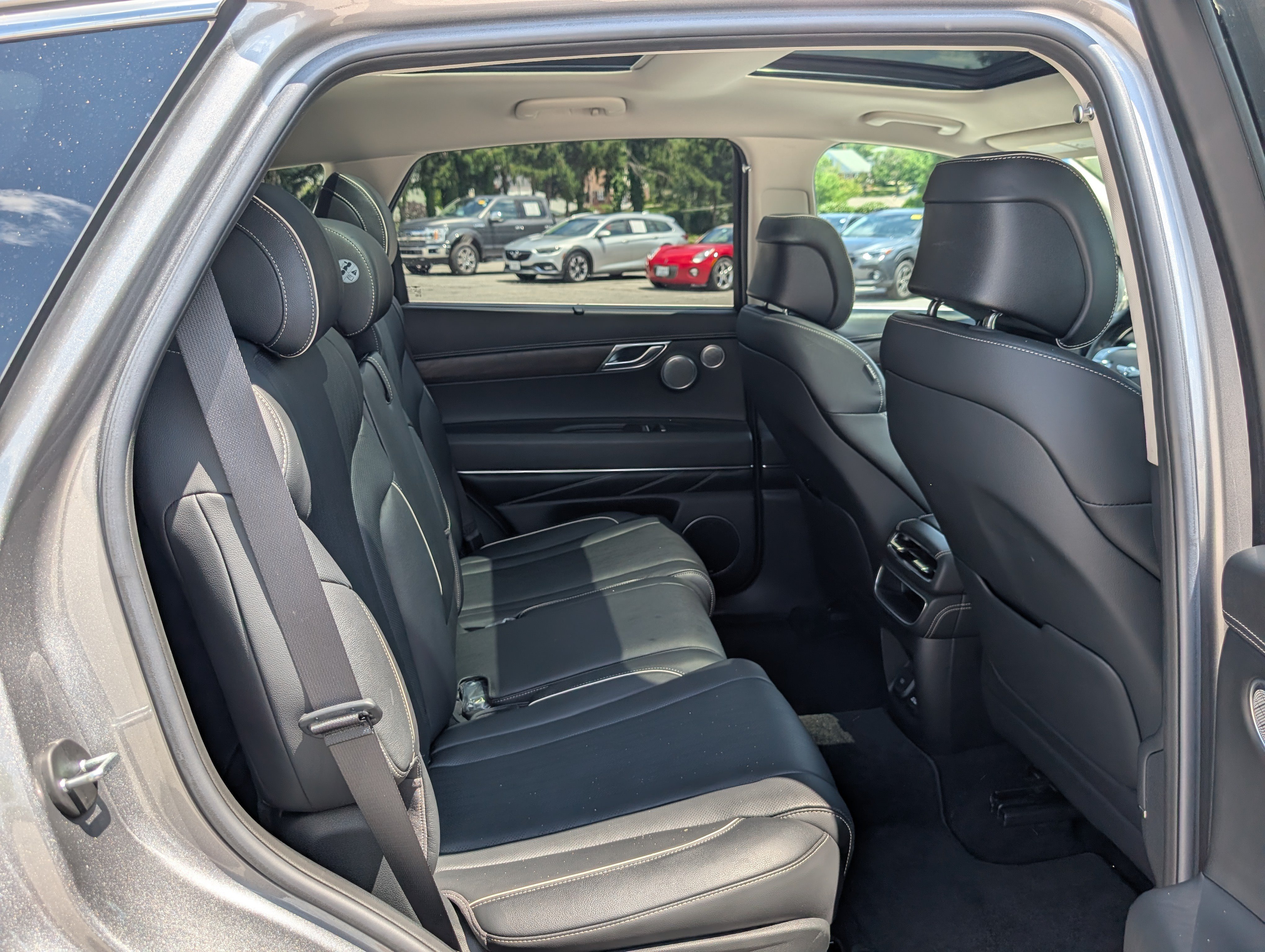 Used 2021 Genesis GV80 2.5T w/ Advanced Package 02 AWD/4WD image 12