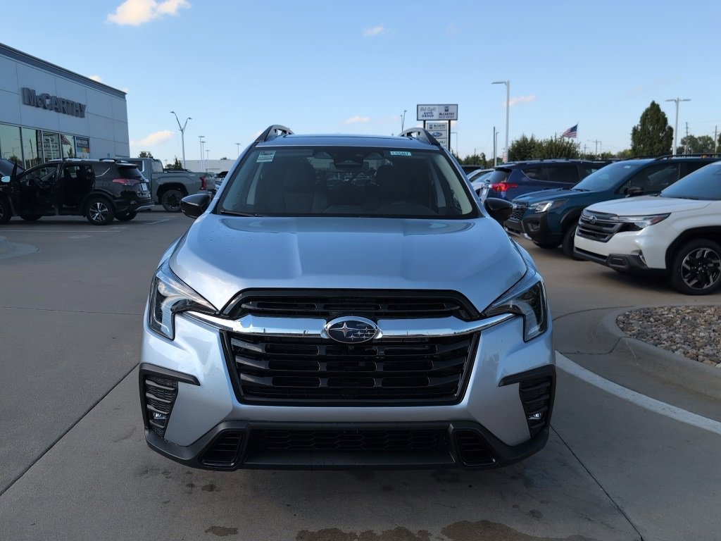 New 2025 Subaru Ascent Limited image 3
