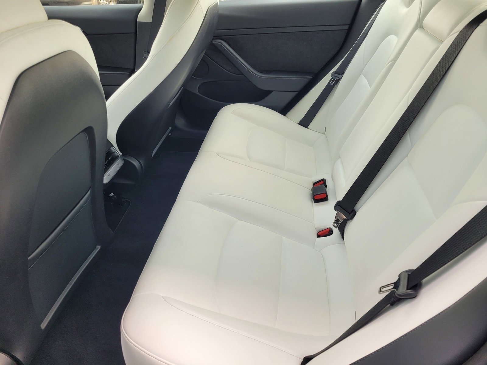 Used 2023 Tesla Model 3 Long Range image 10