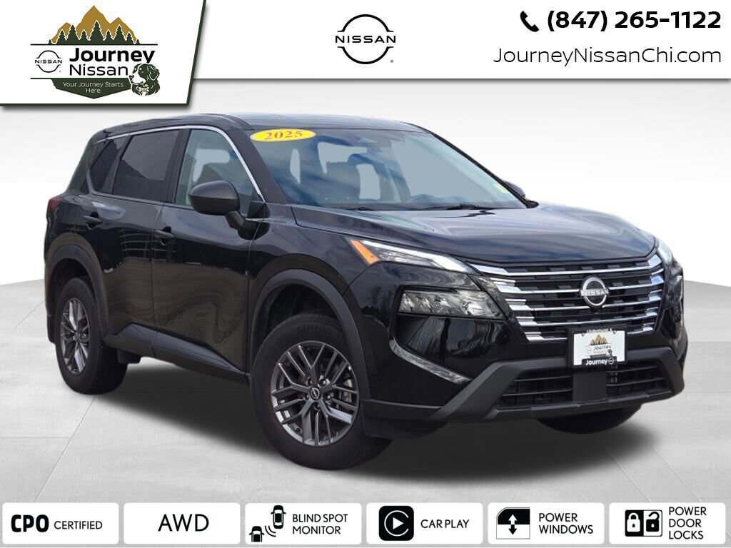 Used 2025 Nissan Rogue S image 1