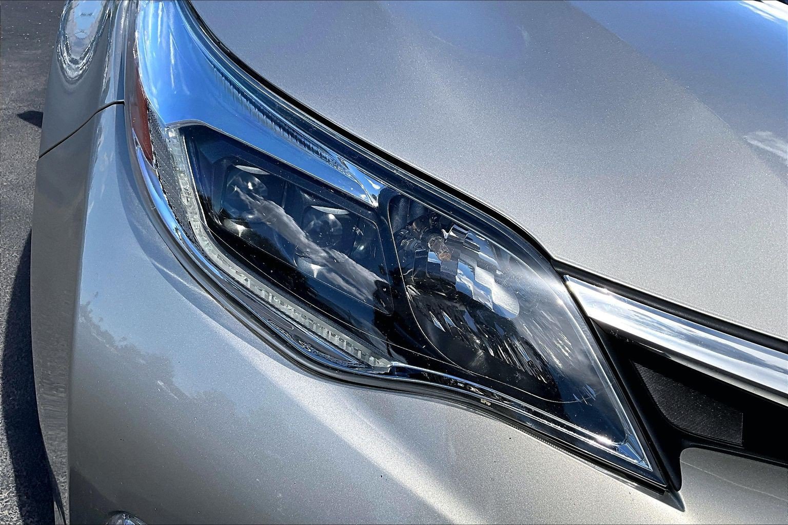 Used 2016 Toyota Avalon Limited w/ Toyota Safety Sense Package FWD image 30
