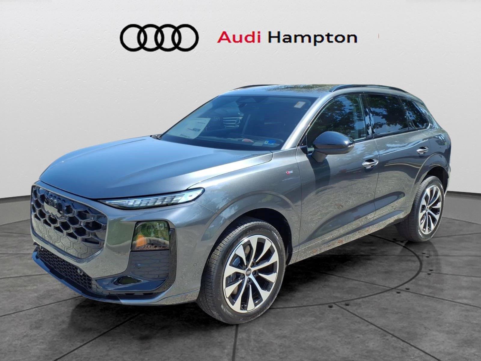 New 2026 Audi Q3 quattro 2.0T AWD/4WD image 1
