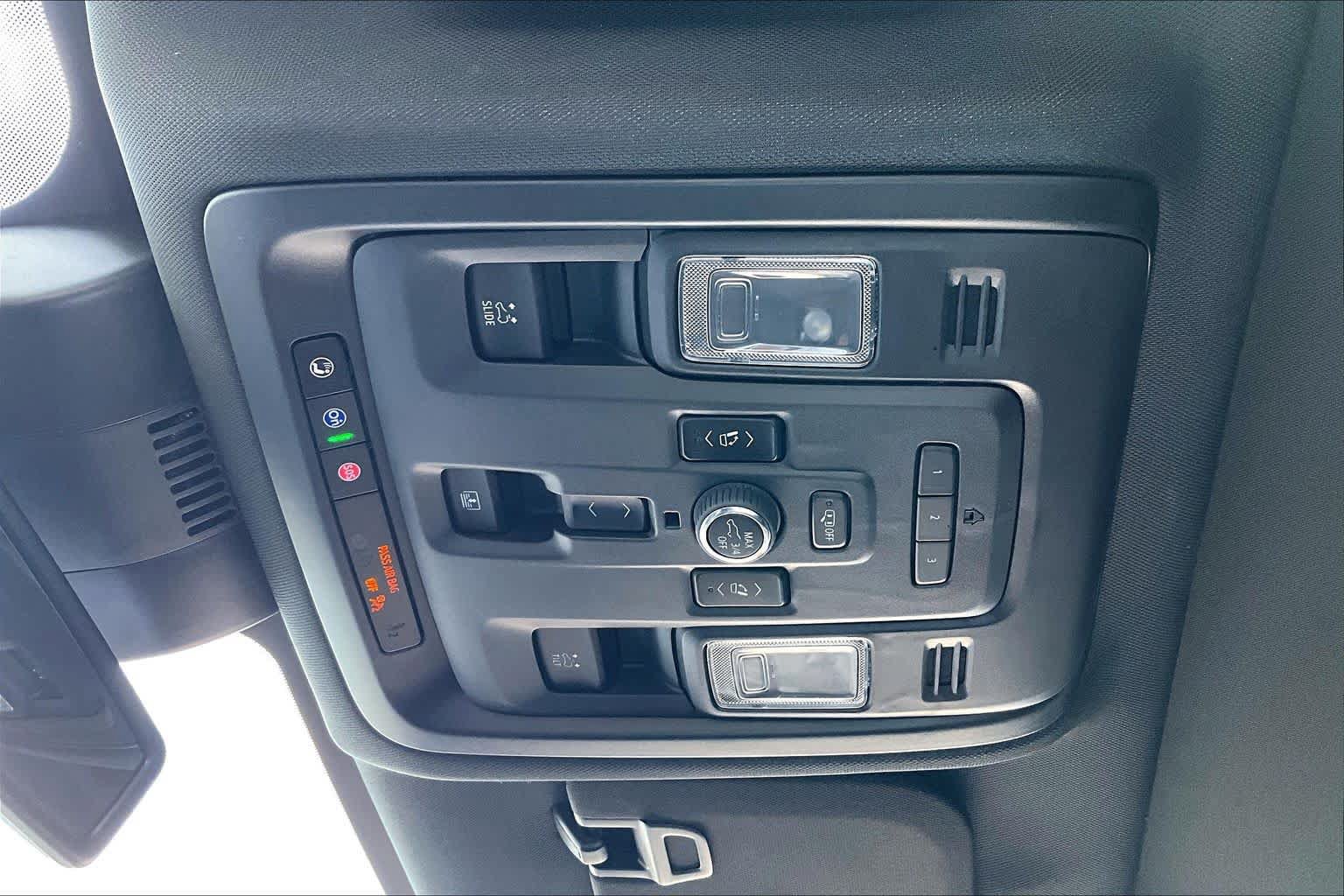 Used 2024 GMC Yukon AT4 w/ Max Trailering Package AWD/4WD image 32