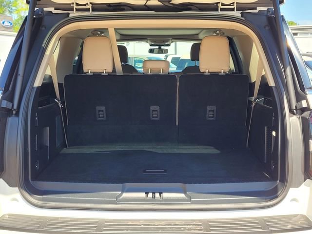 Used 2024 Ford Expedition Max Limited image 9