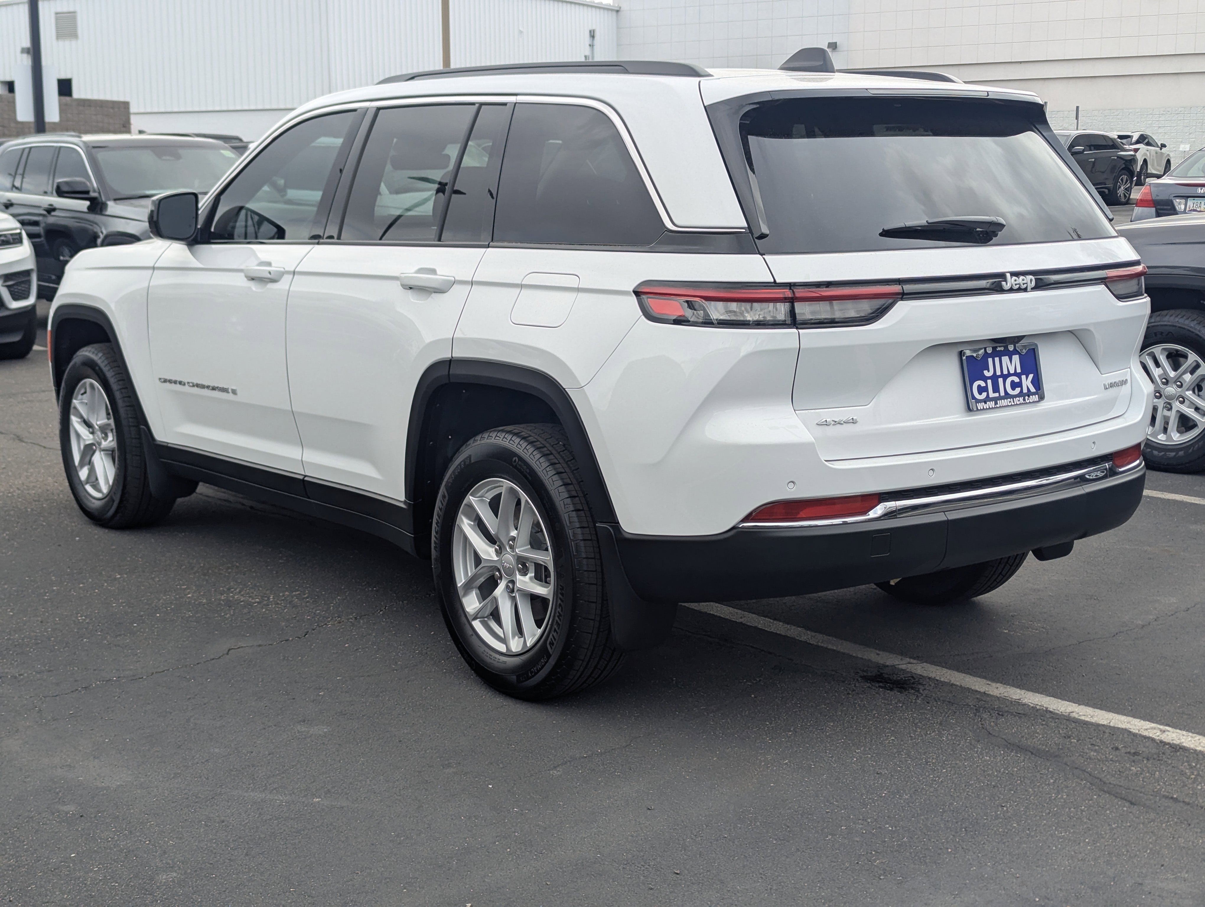 New 2025 Jeep Grand Cherokee Laredo X w/ Trailer Tow Package image 4
