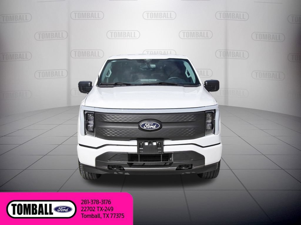 Used 2025 Ford F150 Lightning XLT AWD/4WD image 2