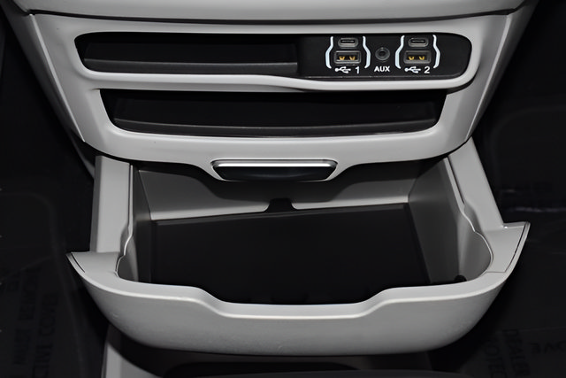 Certified 2024 Chrysler Pacifica Touring-L FWD image 15