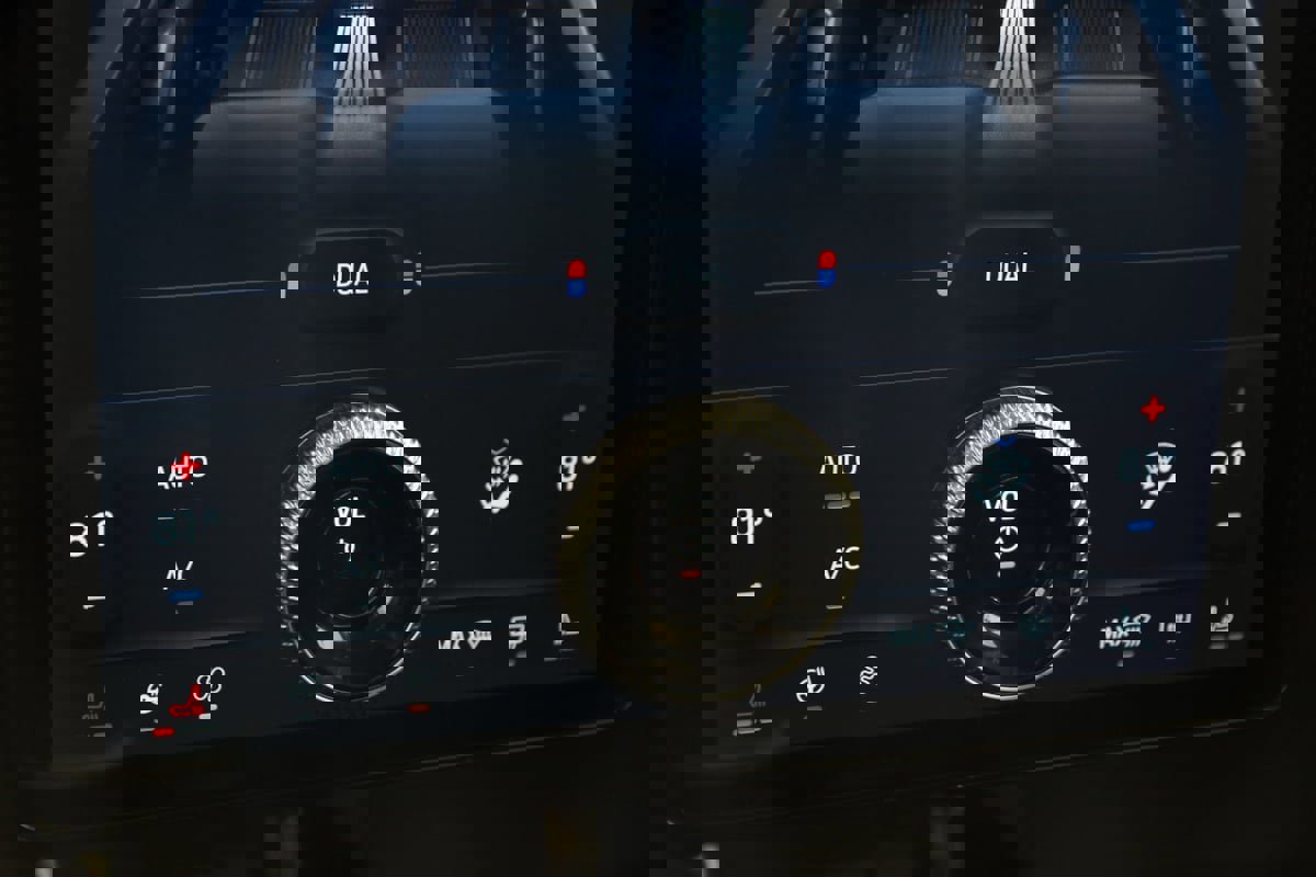 Used 2021 Ford Mustang Mach-E Select w/ Comfort/Appearance Package image 32