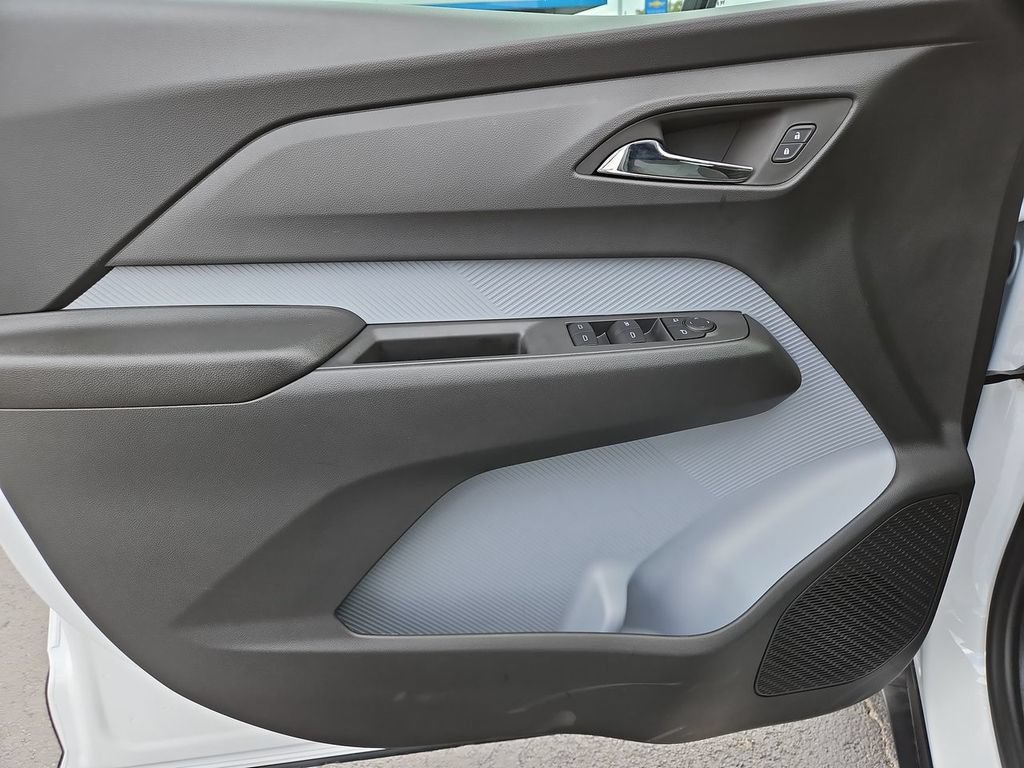 New 2027 Chevrolet Bolt LT w/ Comfort Package FWD image 13