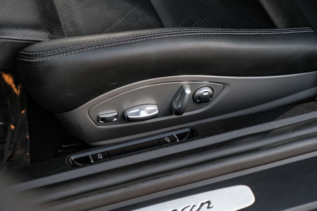 Used 2014 Porsche Cayman RWD image 36