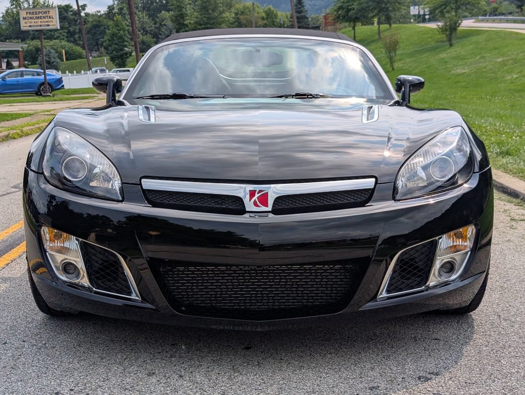 Used 2009 Saturn Sky Red Line RWD image 20