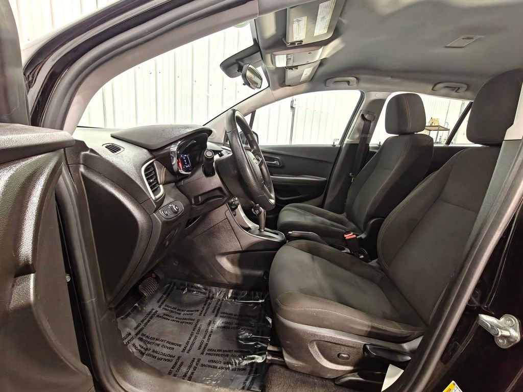 Used 2019 Chevrolet Trax LS FWD image 21
