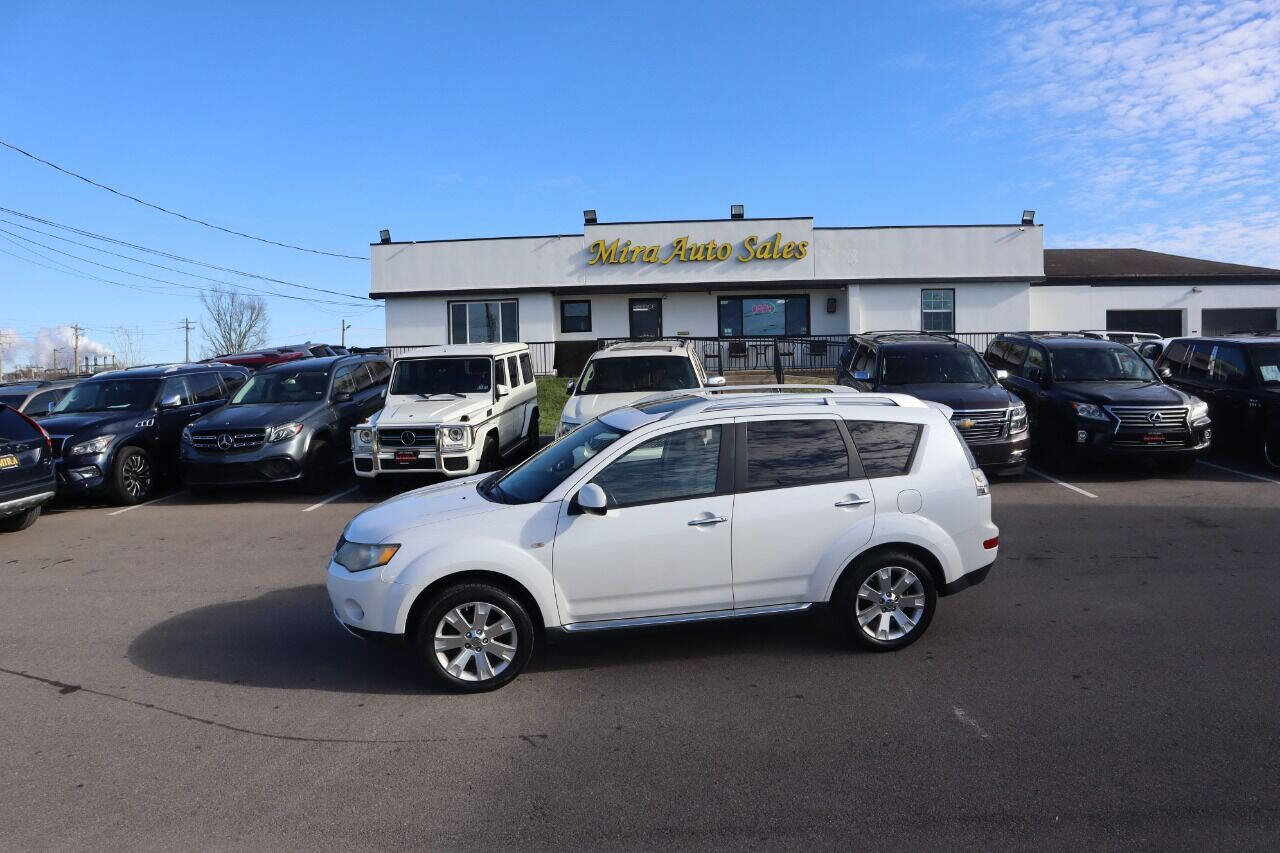 Used 2008 Mitsubishi Outlander SE image 3