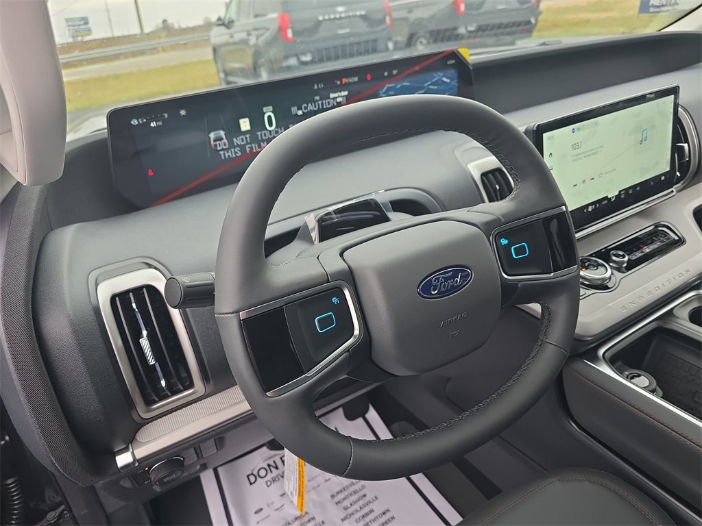 New 2025 Ford Expedition Max Active image 15