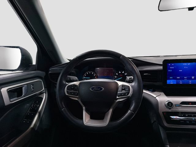 Used 2023 Ford Explorer XLT image 22