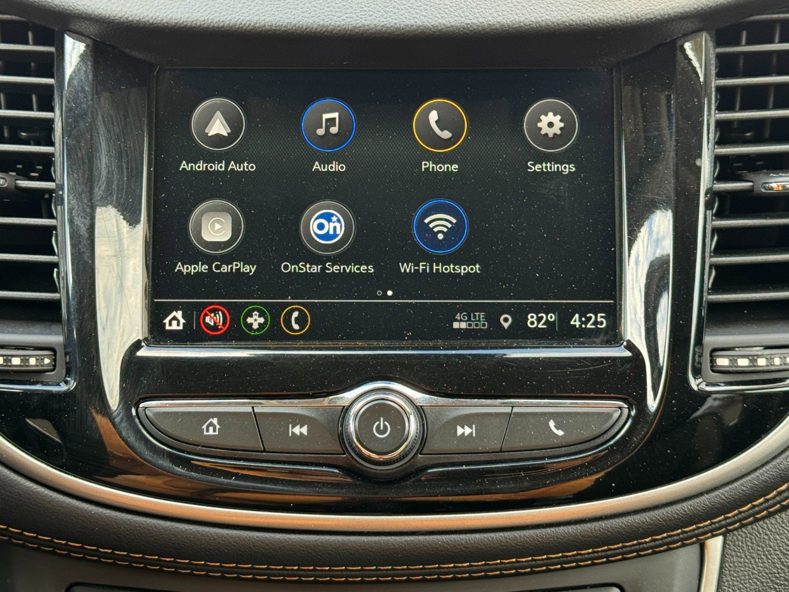 Used 2019 Chevrolet Trax LT w/ LT Convenience Package FWD image 23