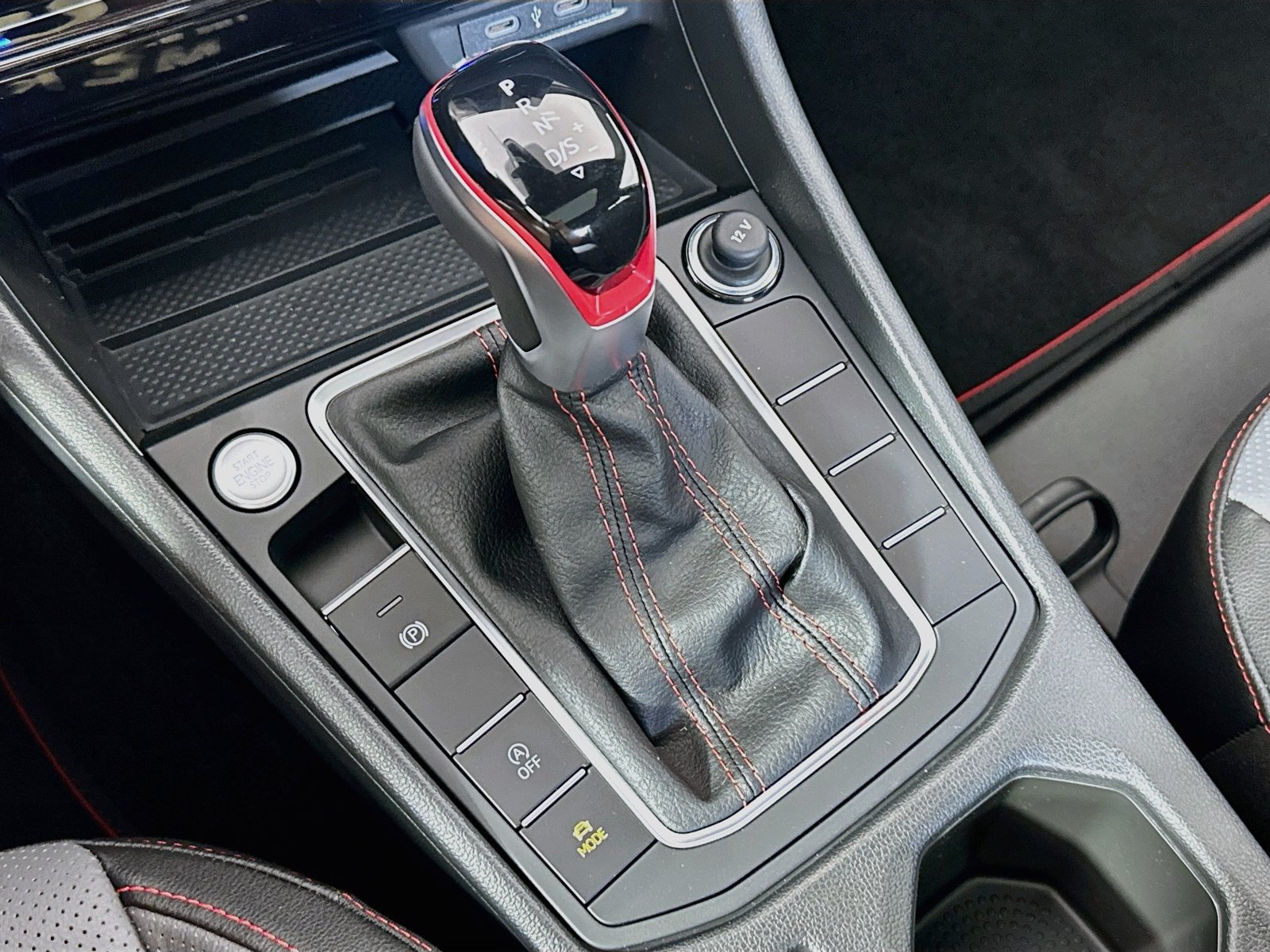 New 2027 Volkswagen Jetta GLI Autobahn FWD image 16