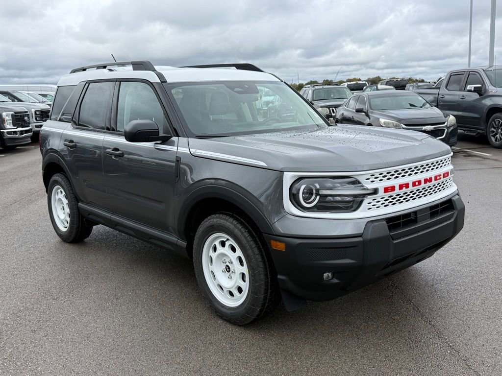 New 2025 Ford Bronco Sport Heritage w/ Convenience Package AWD/4WD image 2