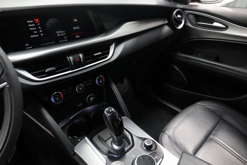 Used 2018 Alfa Romeo Stelvio Sport w/ Quick Order Package 22J Sport image 29
