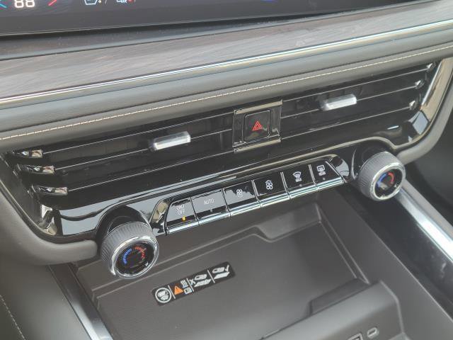 New 2026 Chevrolet Suburban Premier image 19