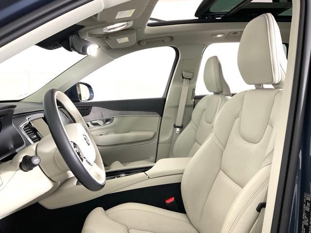 Certified 2024 Volvo XC90 T8 Ultimate w/ Protection Package Premier image 28