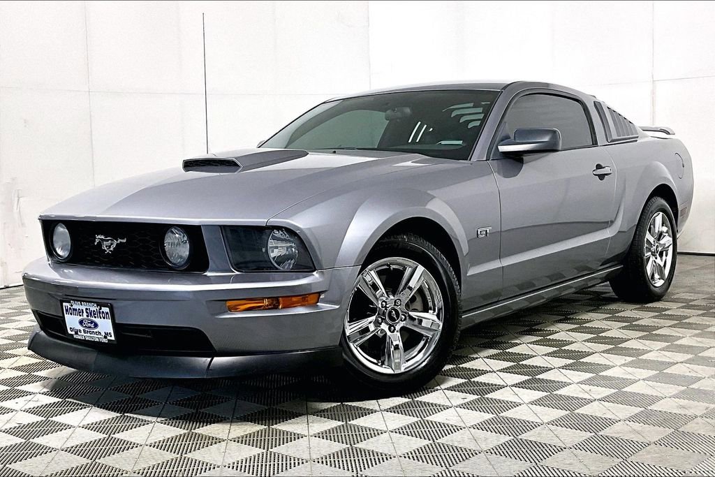 Used 2007 Ford Mustang GT Premium image 2