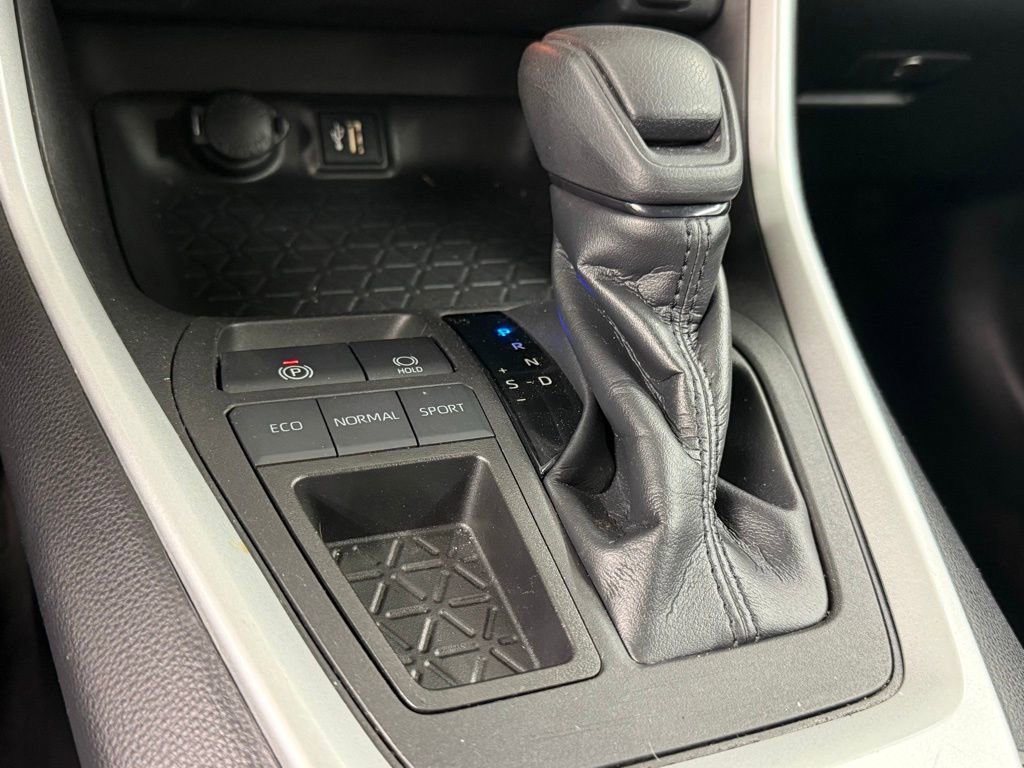 Certified 2023 Toyota RAV4 XLE image 24