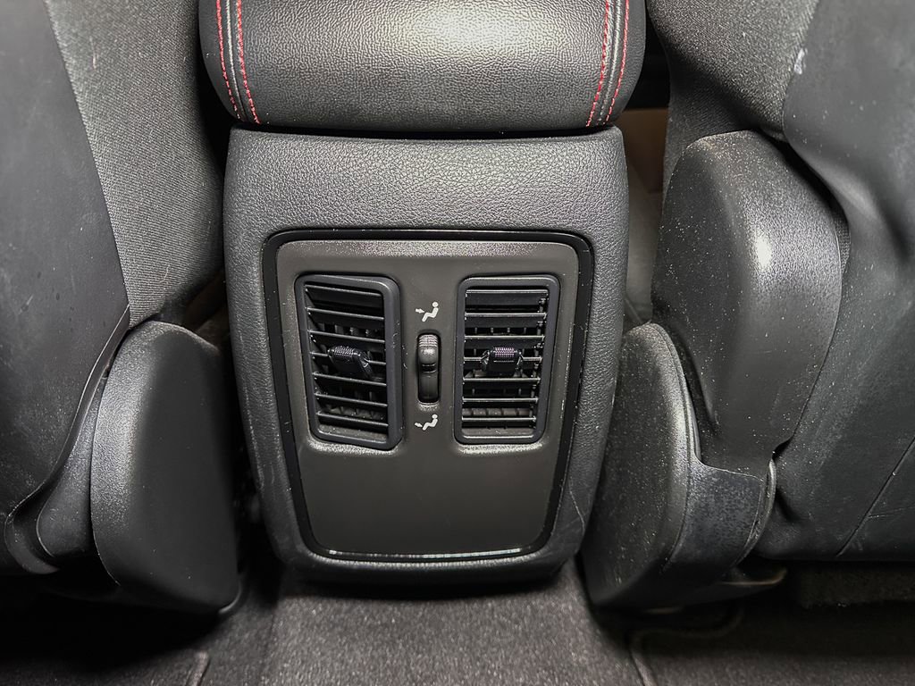 Certified 2025 Dodge Durango GT image 27