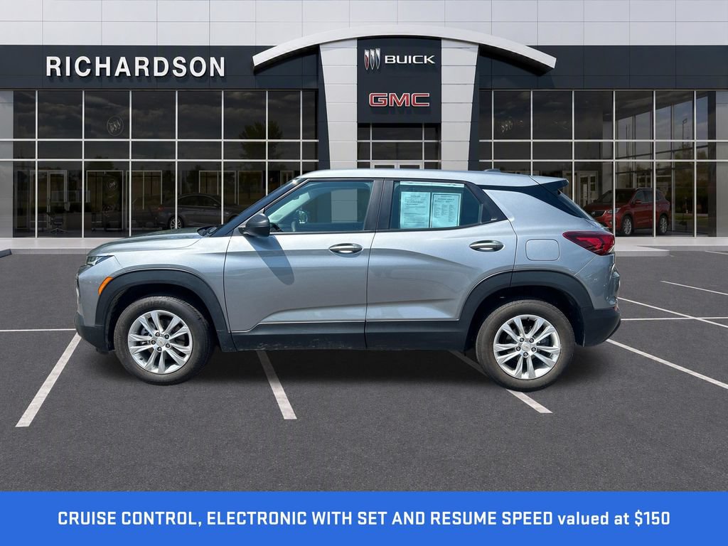 Used 2023 Chevrolet TrailBlazer LS AWD/4WD image 2