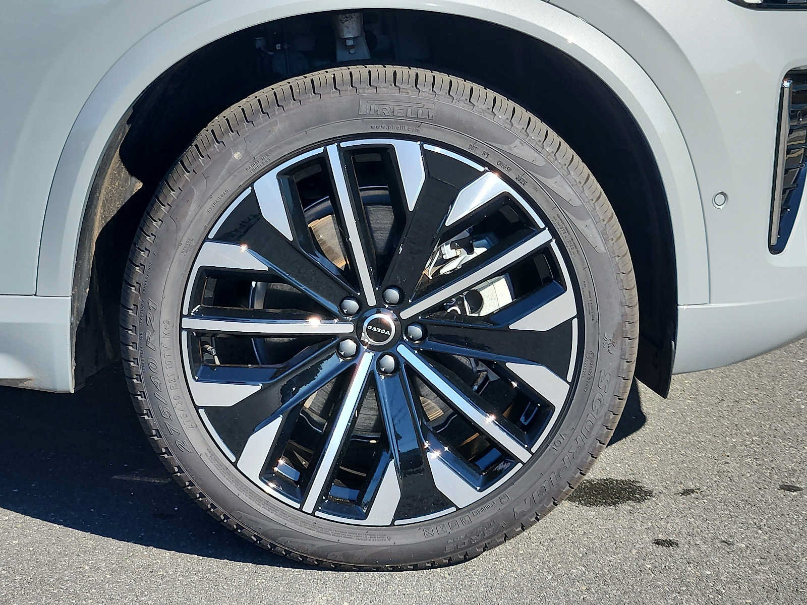 Used 2026 Volvo XC90 B6 Ultra w/ Protection Package AWD/4WD image 8