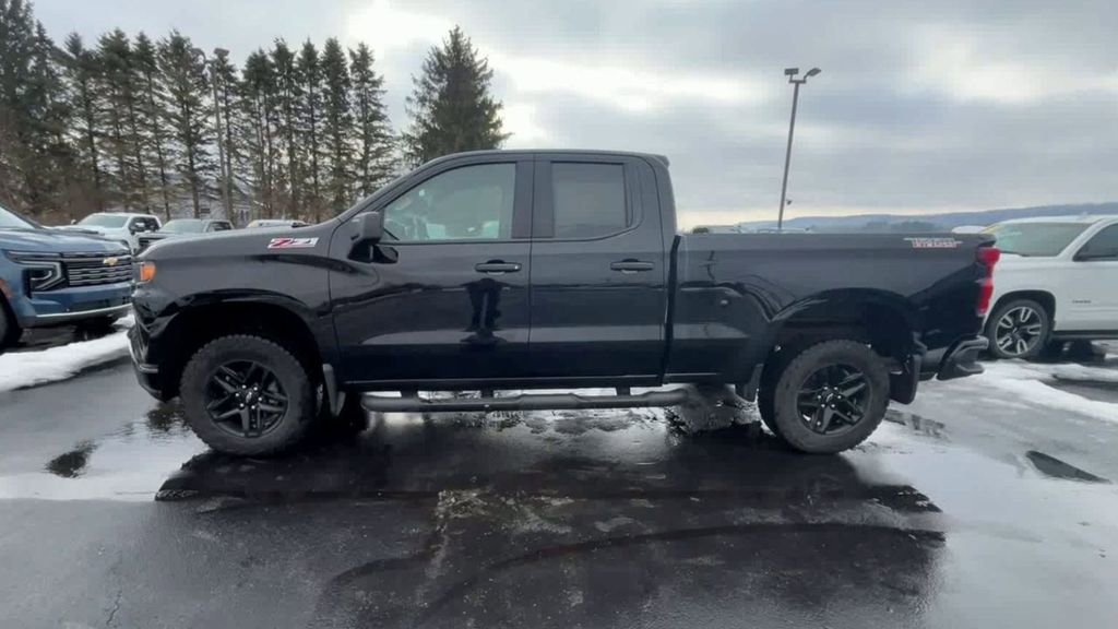 Used 2020 Chevrolet Silverado 1500 Custom Trail Boss w/ Custom Convenience Package image 5