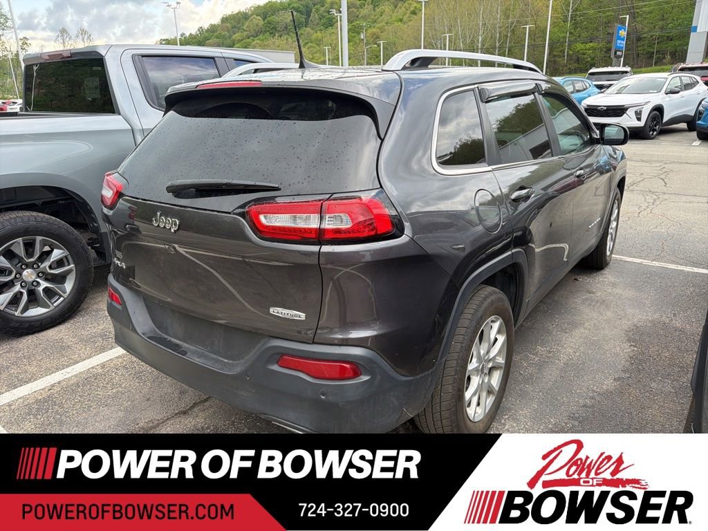 Used 2017 Jeep Cherokee Latitude w/ Safety/Convenience Group AWD/4WD image 8