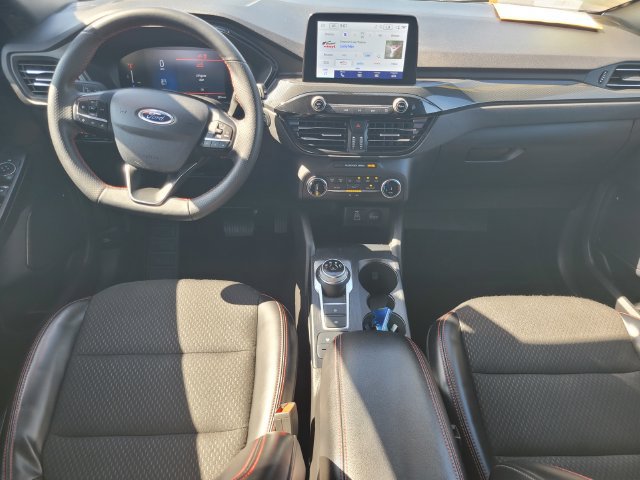 Used 2025 Ford Escape ST-Line FWD image 16