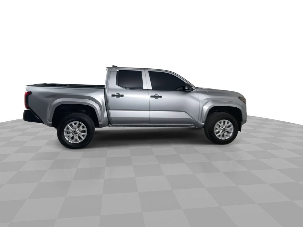 Used 2025 Toyota Tacoma SR image 9