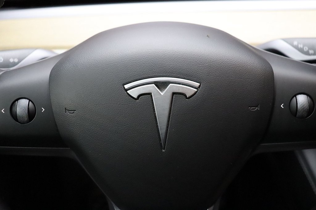 Used 2022 Tesla Model Y Performance AWD/4WD image 48