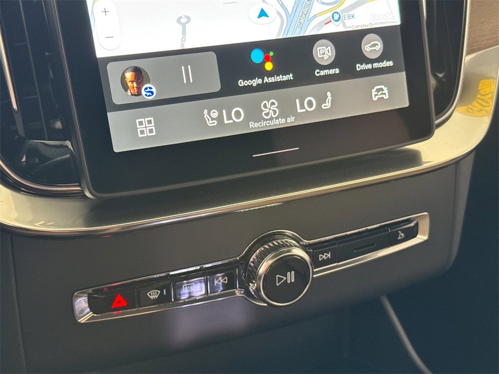 New 2026 Volvo XC90 B6 Ultra image 21