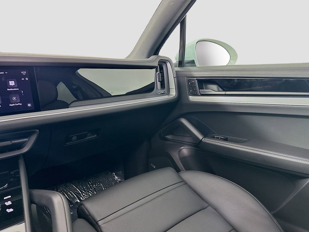 New 2024 Porsche Cayenne image 26